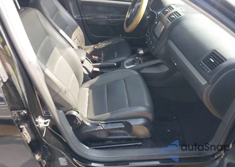 2005 Volkswagen Jetta 2.5 из США, поврежденный, VIN 3VWSF71K05M606397